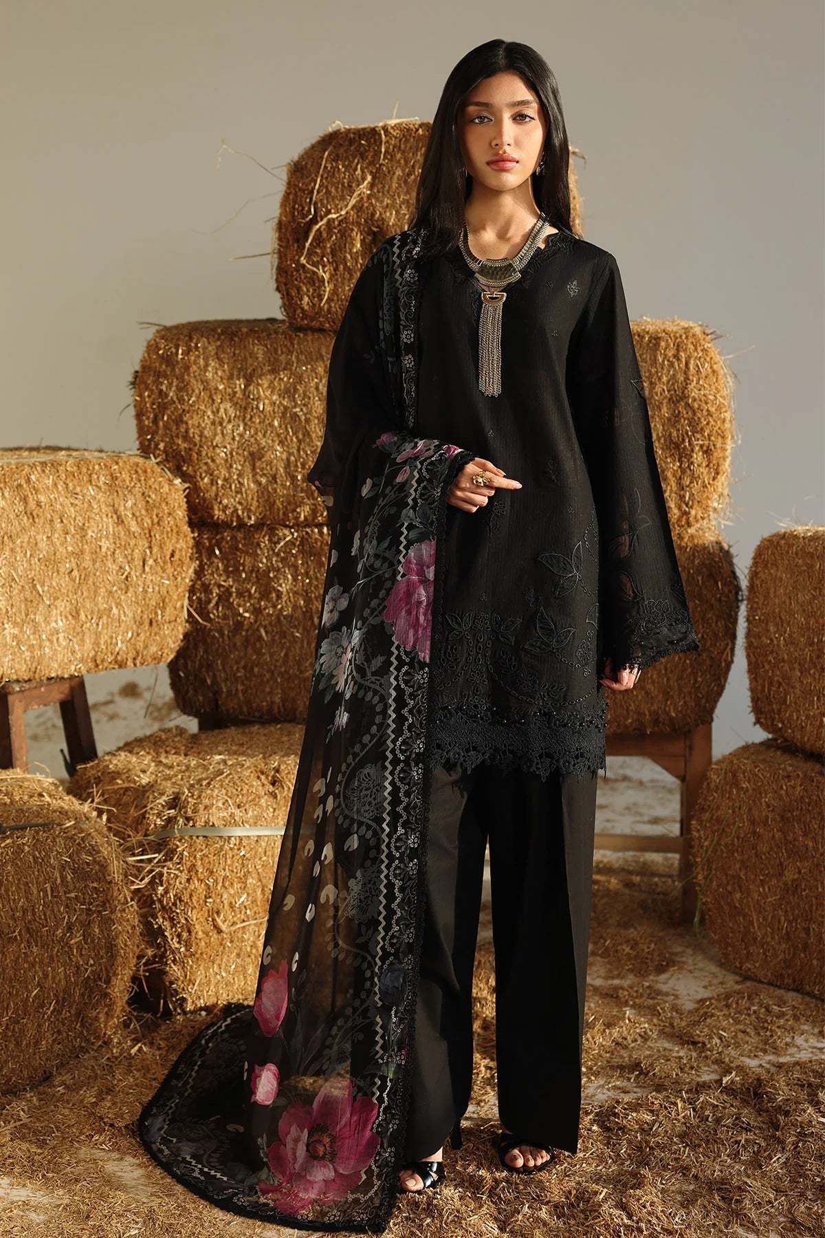 Gulnaar Kurta
