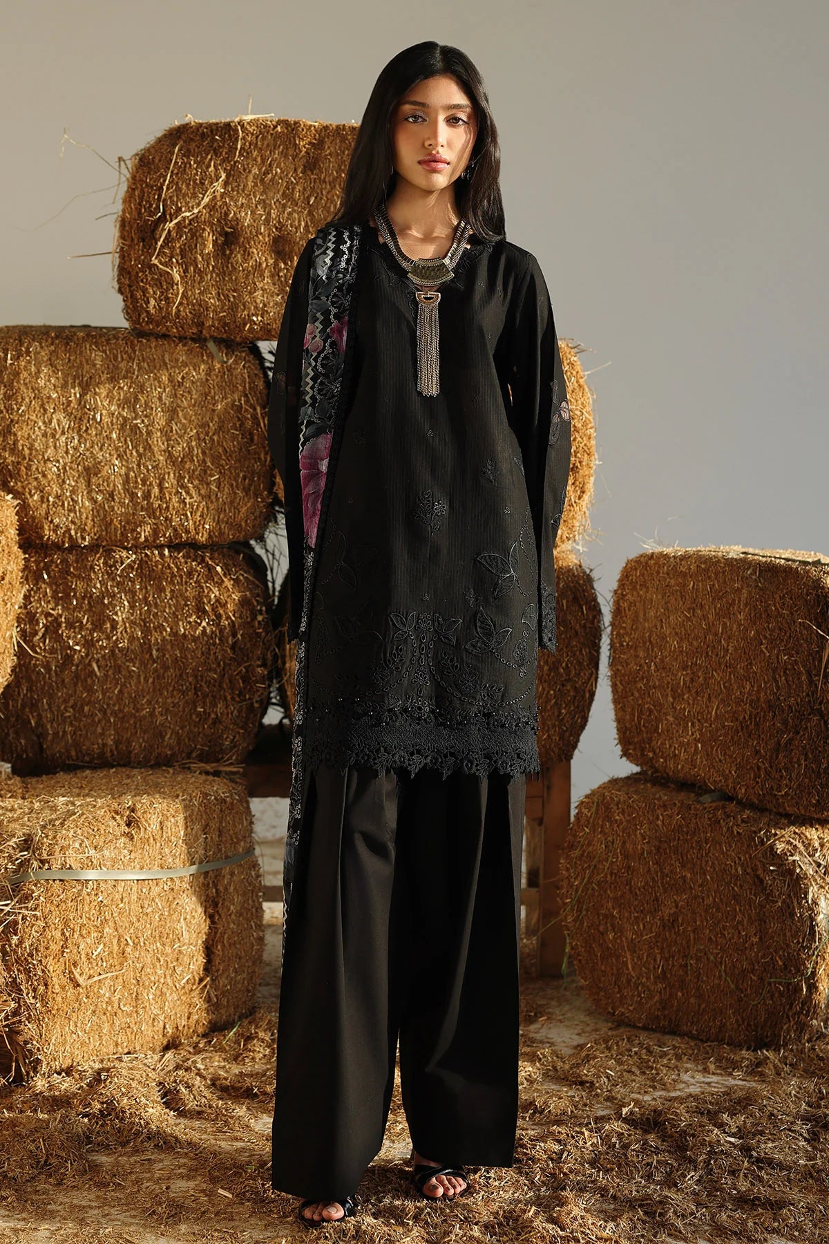 Gulnaar Kurta