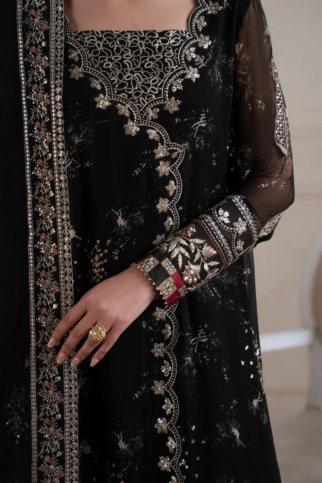 Sunehri Kurta